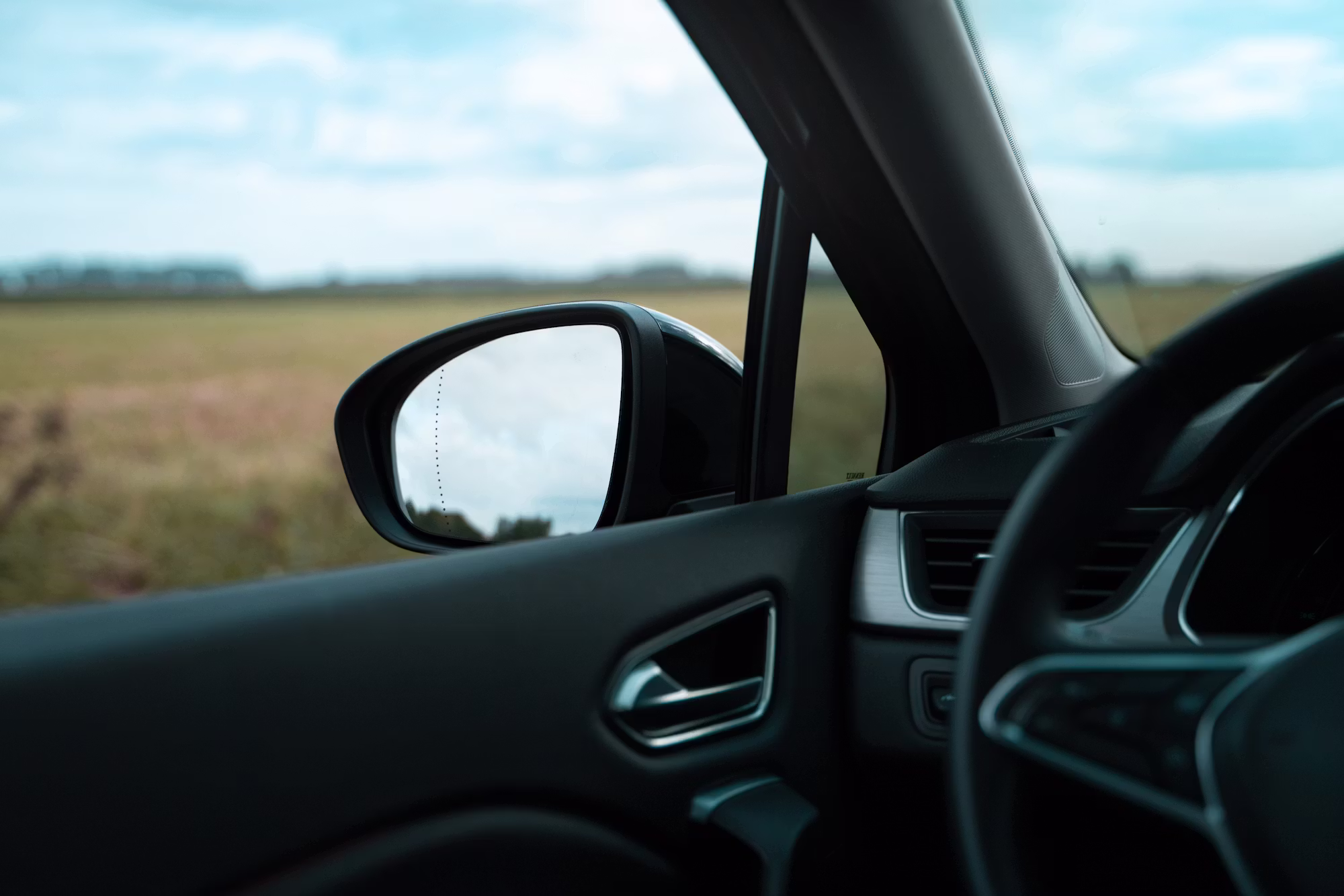 Exploring the Rise of Smart Cars: The Future of Connected Driving