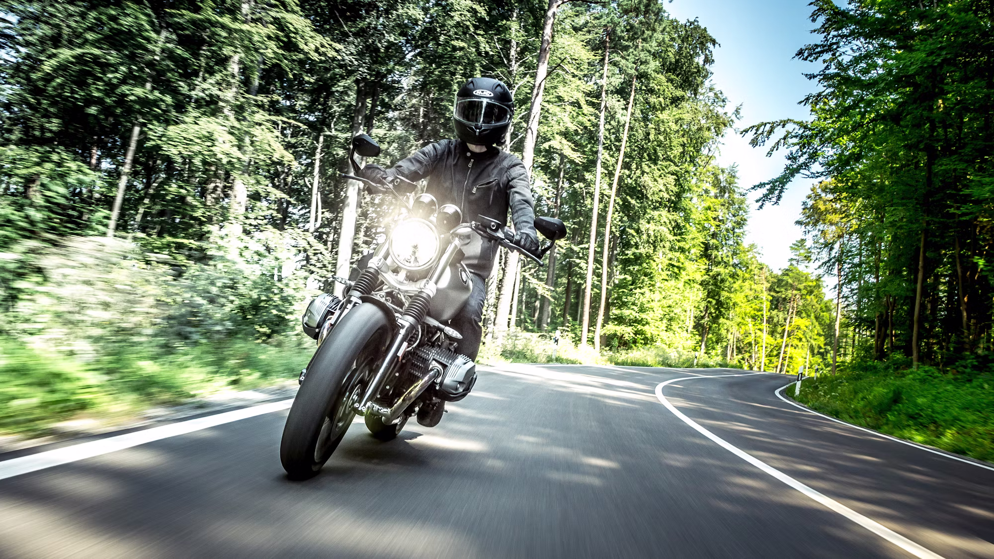 Exploring the World of Adventure Bikes: The Ultimate Dual-Sport Experience